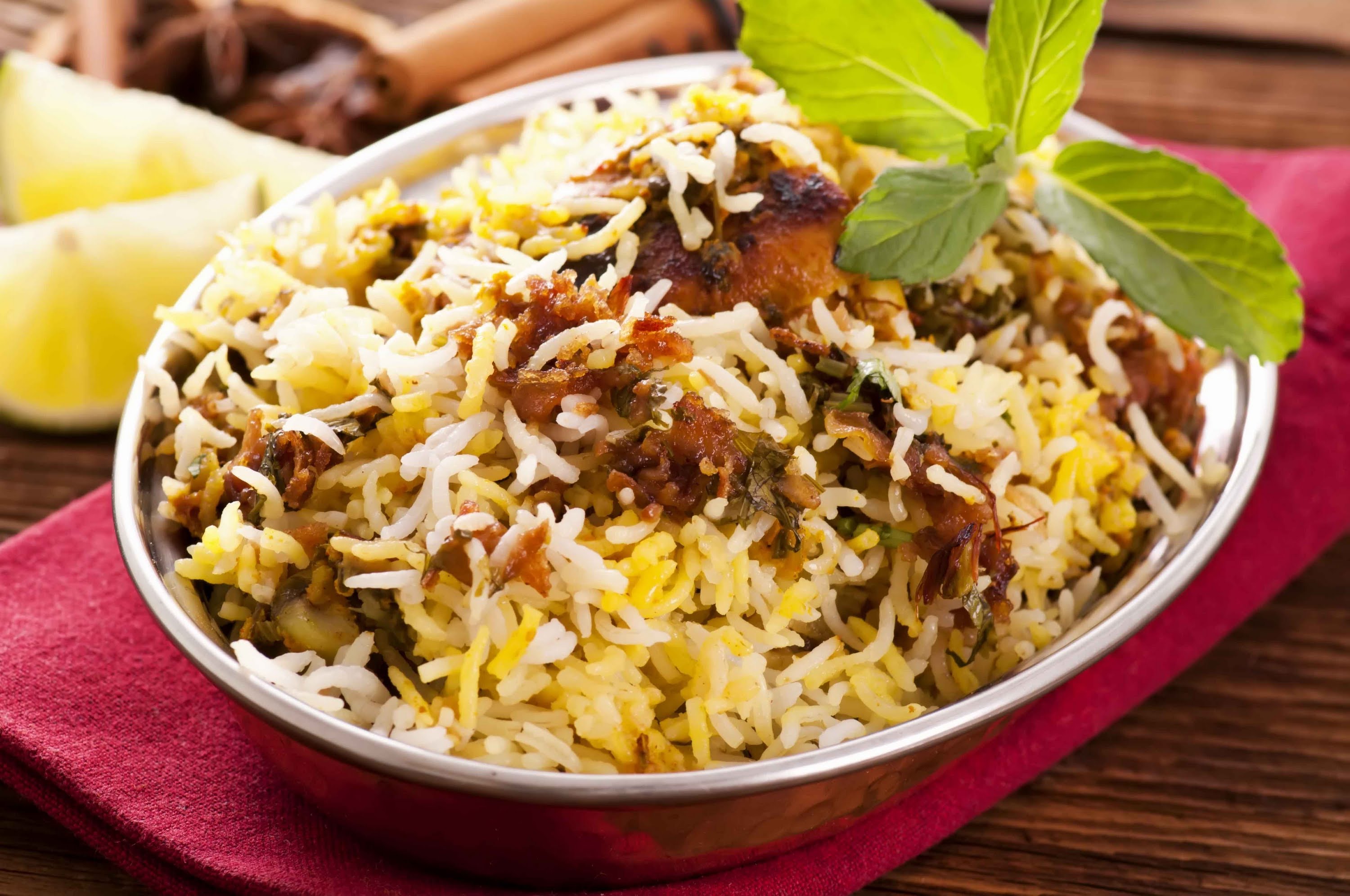 Asli Hyderabadi Chicken Dum Biryani